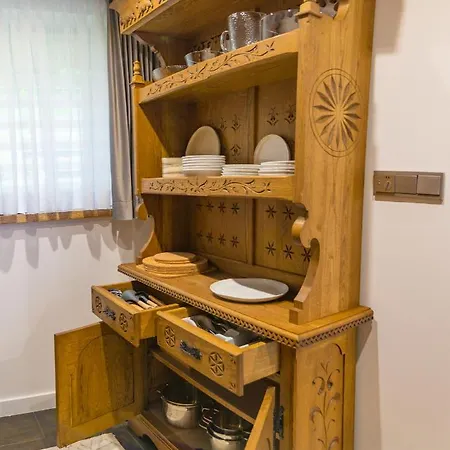 Sniezna Lapa Zakopane